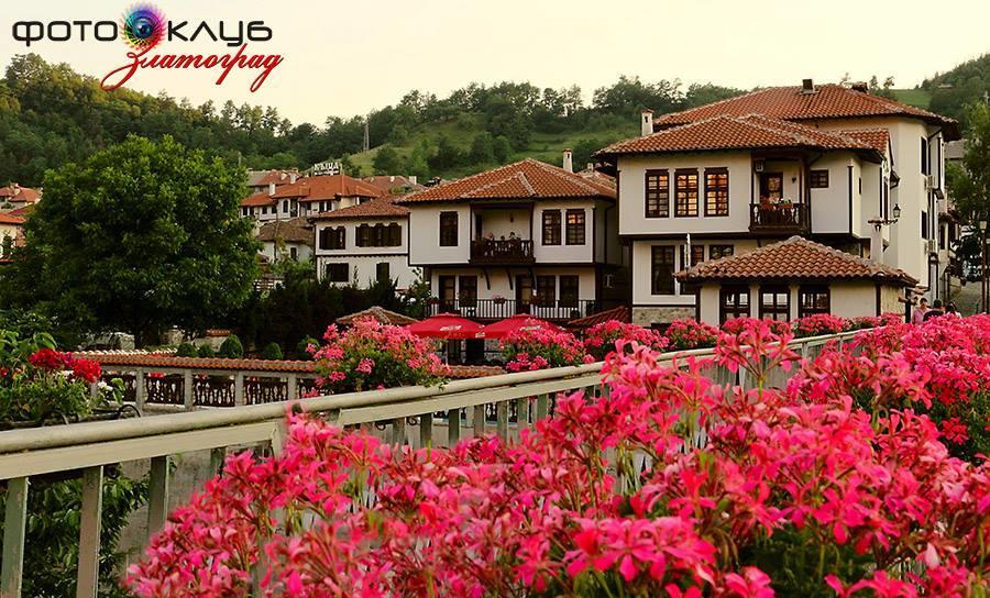 Guest Rooms Profirov Slatograd Exterior foto